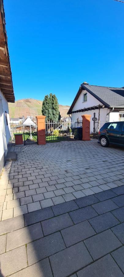 Ferienhaus Schnitzius Kinheim Екстериор снимка
